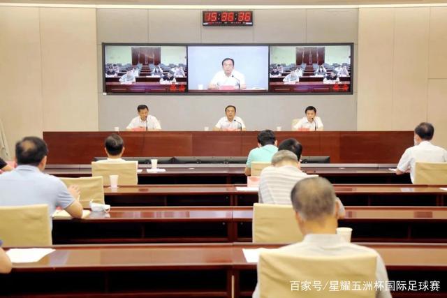 国米向梅西致敬：告别战中与传奇并肩
